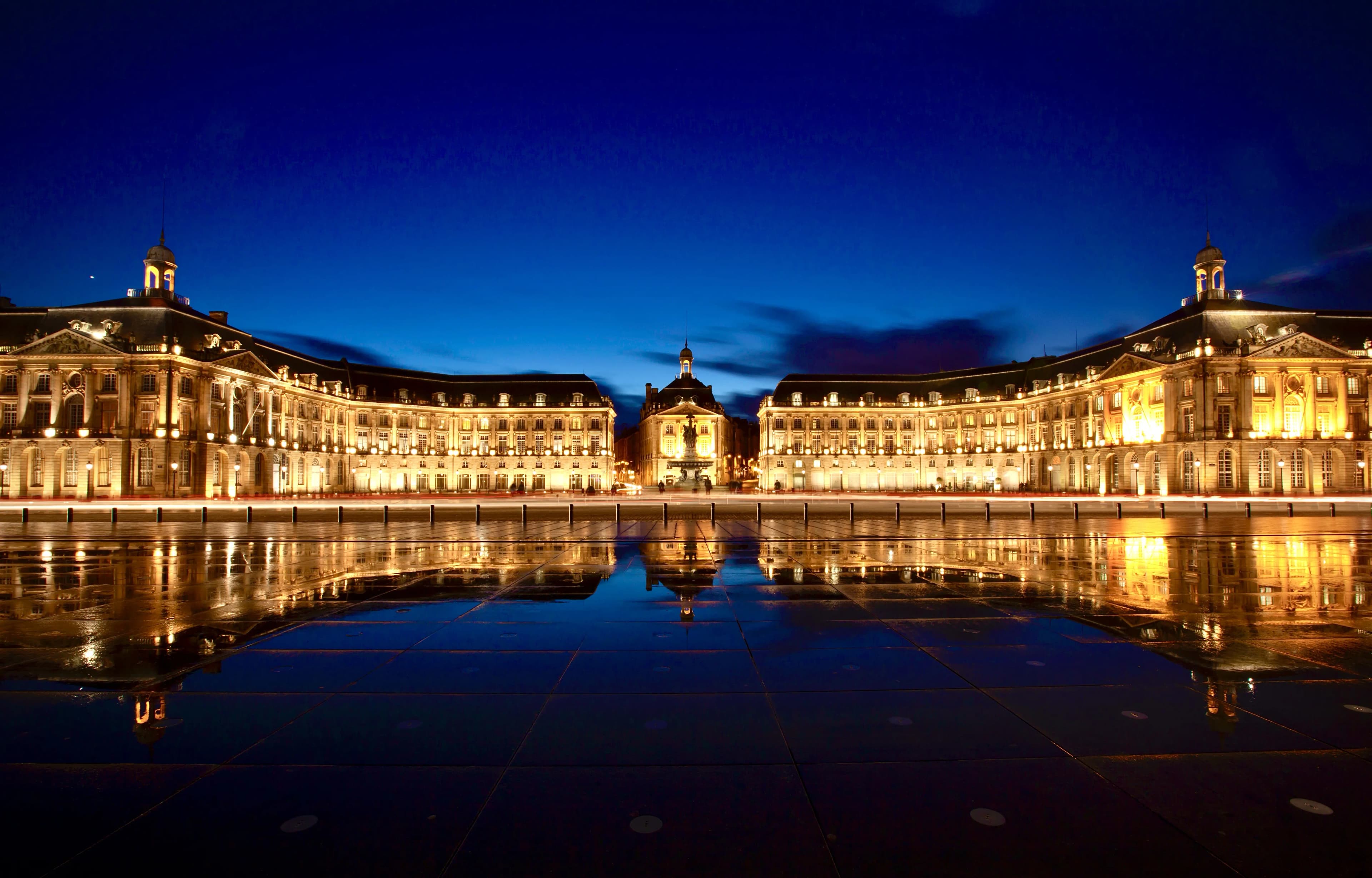 Hypnose à Bordeaux - Place de la Bourse
